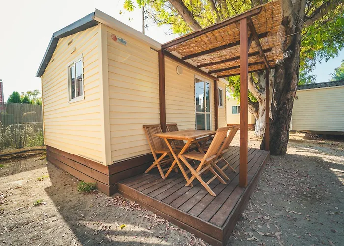 مكان تخييم Holacamp Sant Salvador *